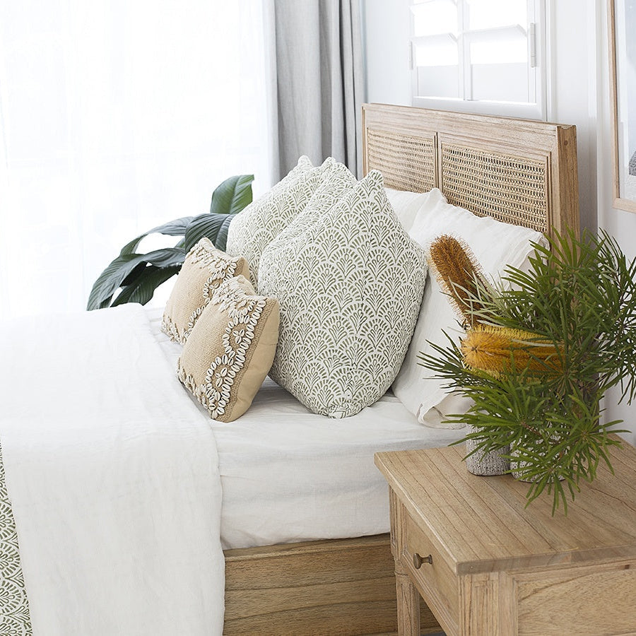 Hampton Cane Cedar Bed – Super King with Low End – Weathered Oak - 2.15m