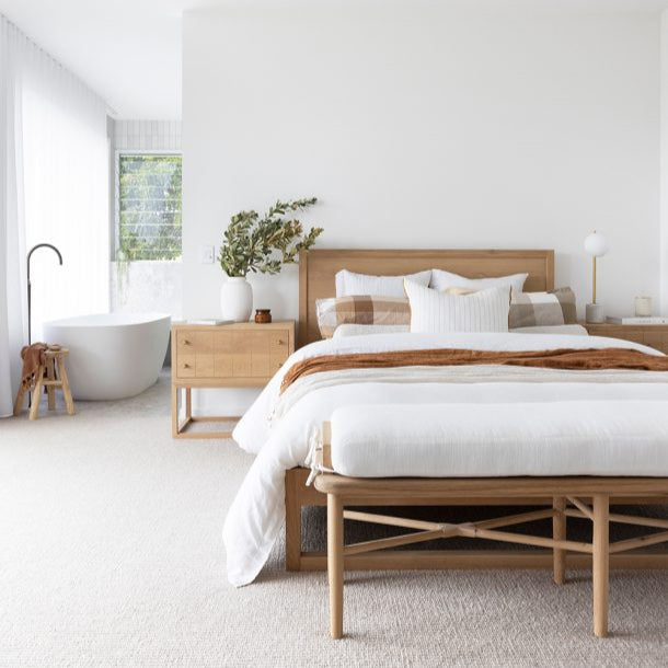 Clover American Oak Bed - Queen - 1.65m